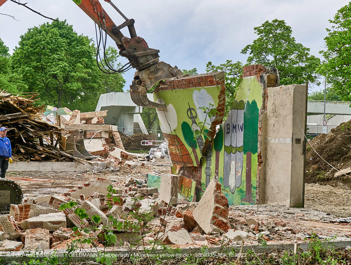 13.05.2022 - Baustelle am Haus für Kinder in Neuperlach